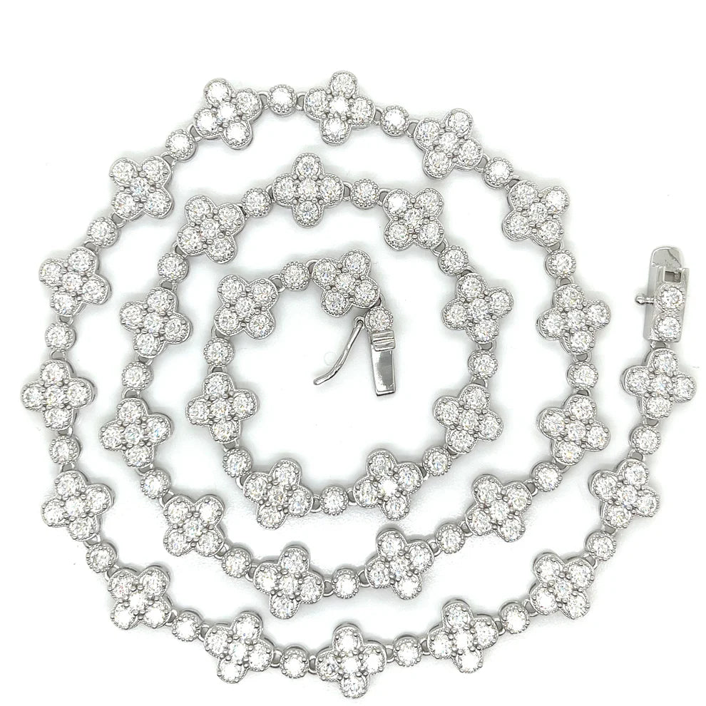 CLOVER WITH ROUNDS