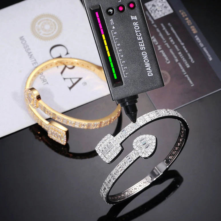 HEART AND SQUARE UNISEX BANGLE