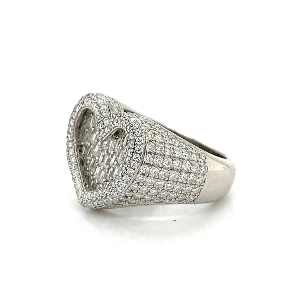 BABY BAGUETTE RING