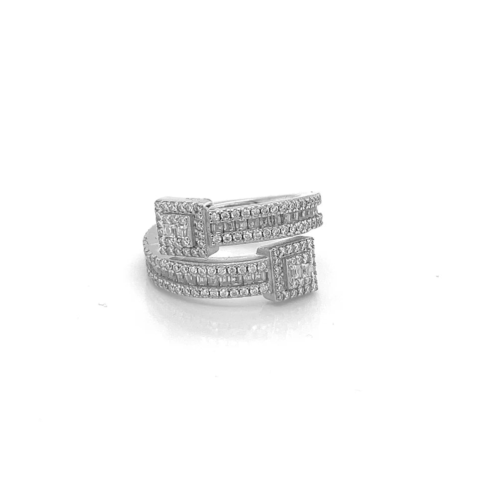 CUTESY SQUARE BANGLE RING