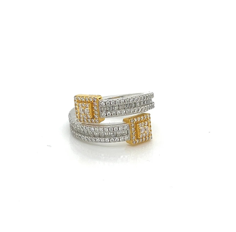 CUTESY SQUARE BANGLE RING