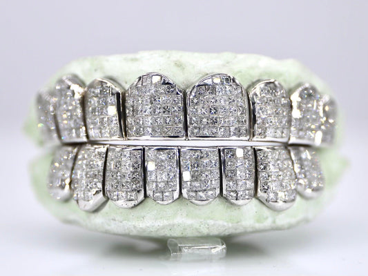 INVISIBLE SET PRINCESS CUT (Lab Grown Diamonds)