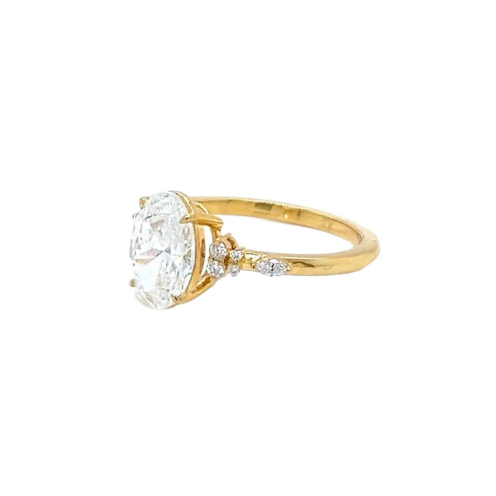14k GOLD OVAL ENGAGEMENT RING