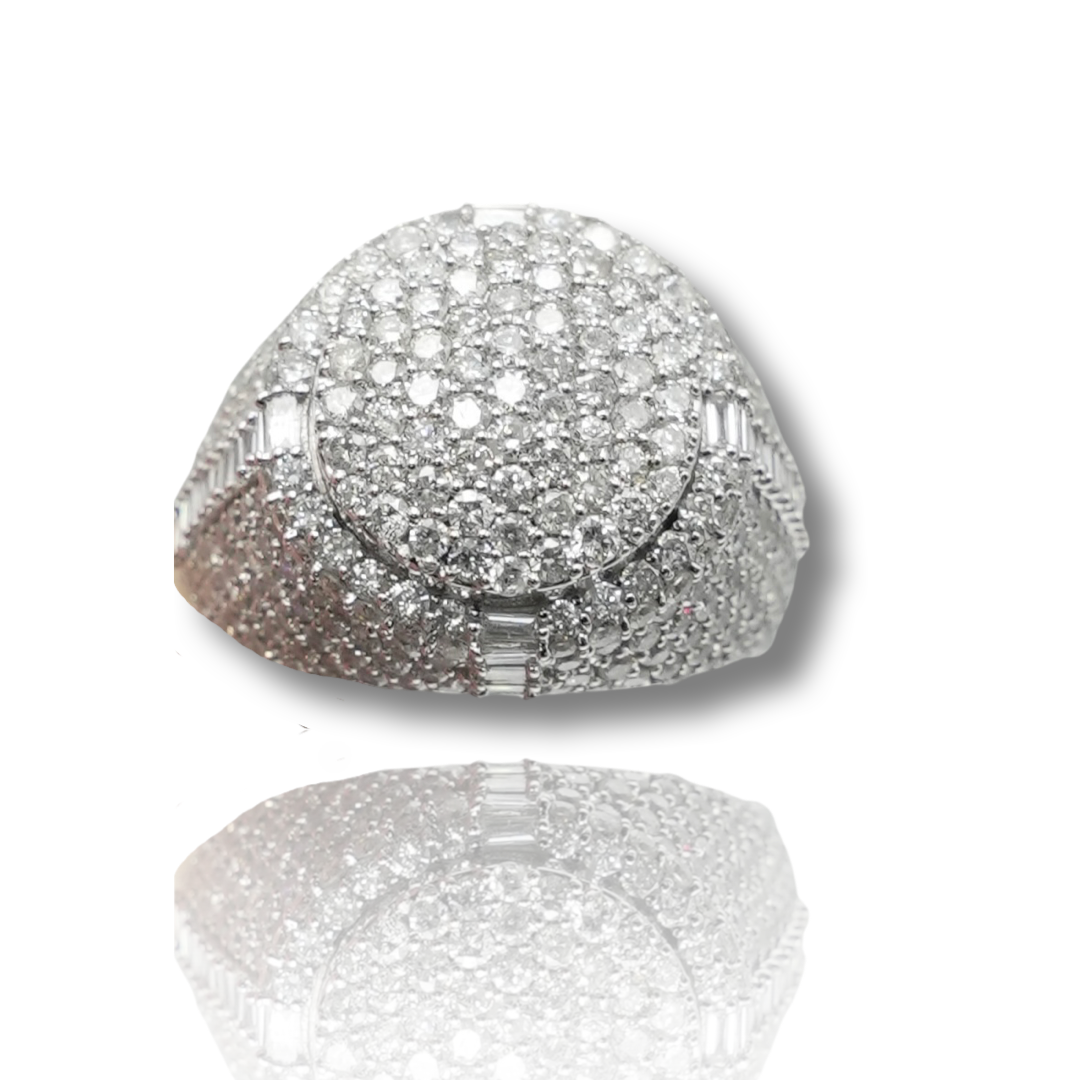 Circle Diamond Ring